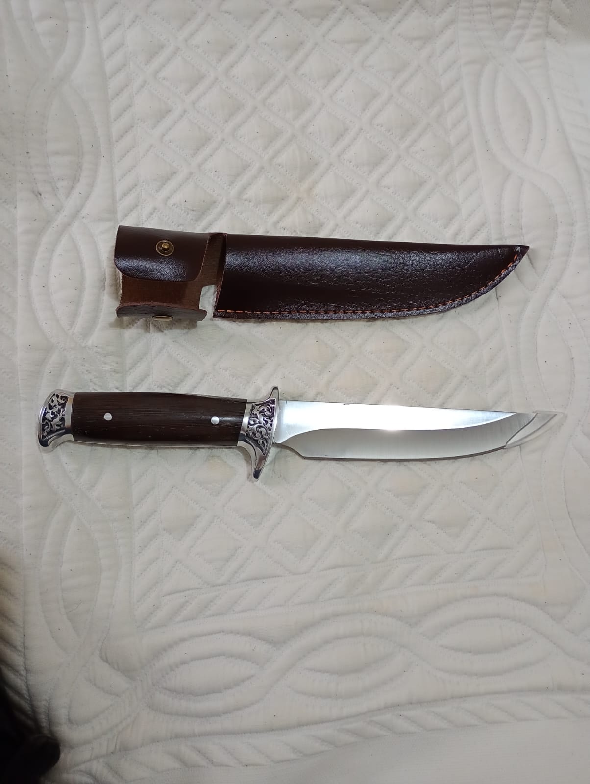 Faca artesanal Rapchan com bainha